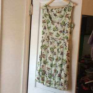 ⭐️BB Dakota Floral fit and flare dress ⭐️